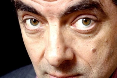 Download Wallpapers 640x1136 Rowan Atkinson, Actor, Comedian, Star ...