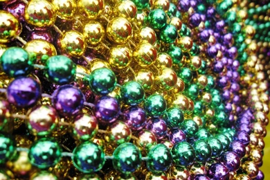 Mardi+gras+beads+purple+gold+green