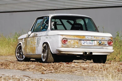 BMW 2002   Information And Photos   MOMENTcar