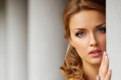 Beautiful Attractive Girl Wallpapers