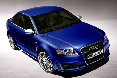 Audi RS4 Wallpapers