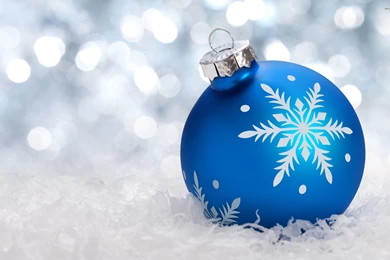 Blue Christmas Bauble On Snow Wallpapers   Holiday Wallpapers