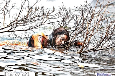 Raavan Movie Wallpapers 23882   Glamsham