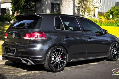 Volkswagen Golf GTI   Image