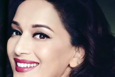 Madhuri Dixit Dancing Queen Wallpapers