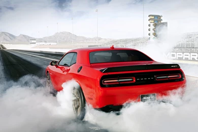Dodge Challenger SRT Hellcat Wallpapers