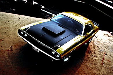 Dodge Challenger Full Speed   CarFoy