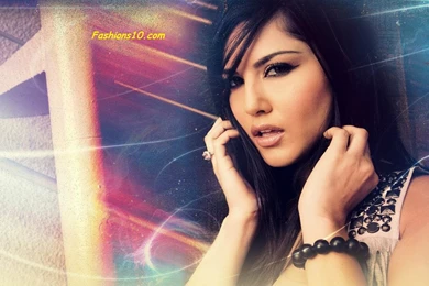 Lovely Sunny Leone HD Wallpapers