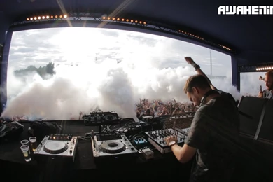 Maceo Plex @ Awakenings Festival 2015 Day Two   YouTube