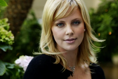 Charlize Theron Images and Wallpapers Desktop Backgrounds.jpg