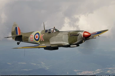 Photos: Supermarine 361 Spitfire LF16E Aircraft Pictures ...