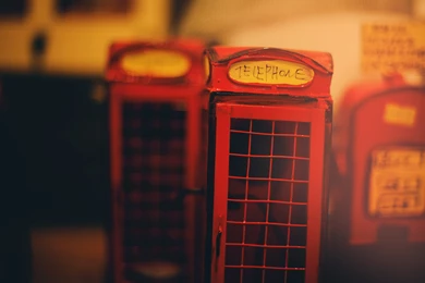 3706_United Kingdom phone booths miniature HD wallpaper.jpg