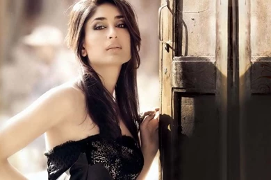 Kareena Kapoor Hot Wallpapers 5