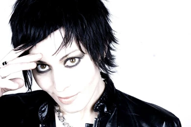 Joan Jett With Short Hair Portrait Wallpapers   Celebrity ...