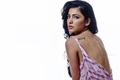 Shruti Haasan Hot South Indian Girl Wallpapers   HD Free Wallpapers