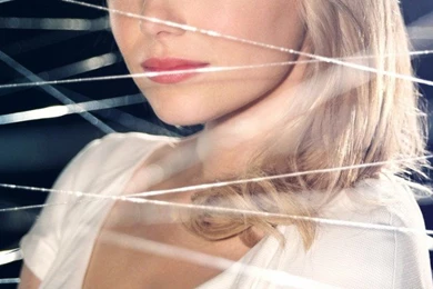 Download Emma Stone As Gwen Stacy Wallpapers For iPhone 4