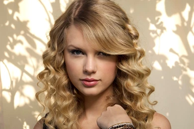 TROPELIAS: Taylor Swift