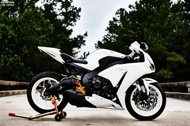 White Honda CBR1000RR Wallpapers