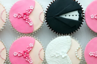 1920x1080 Ladies Gentlemen Cupcakes Wallpapers