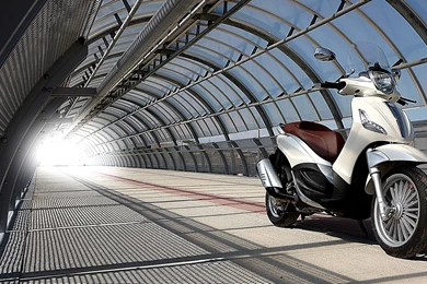 Piaggio Beverly 300ie 2010   HD Scooter Wallpapers (1920x1080)