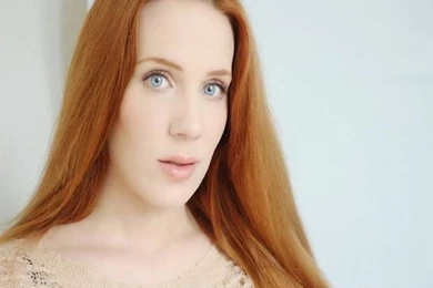 1024x768 Simone Simons Wallpapers HD
