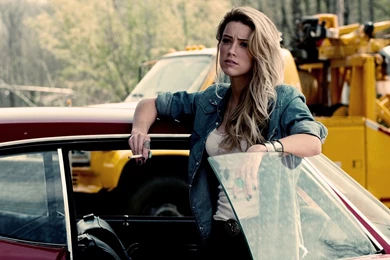 Amber Heard HD Wallpapers • PoPoPics.com