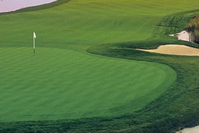 Download Golf Course Wallpapers For iPhone 4