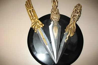 Jeepers Creepers 2 Bone Dagger Replicas By Rising Darkness Cos On ...