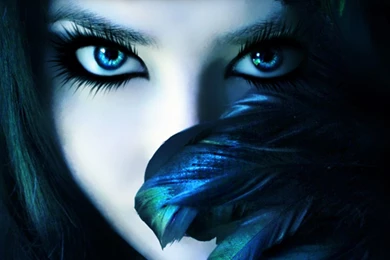 Dark Shinig Eye Shadow Girl