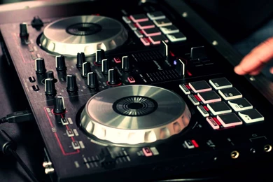 Pioneer DDJ SB Serato DJ Controller   YouTube