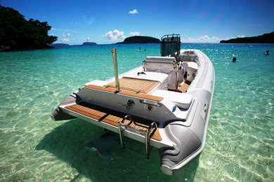 Beautiful Lake With Boat 2560×1600