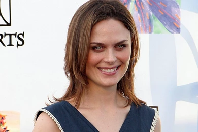Emily Deschanel