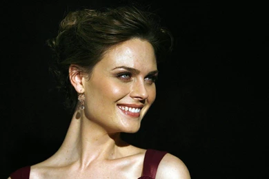 HD Emily Deschanel Wallpapers – HdCoolWallpapers.Com