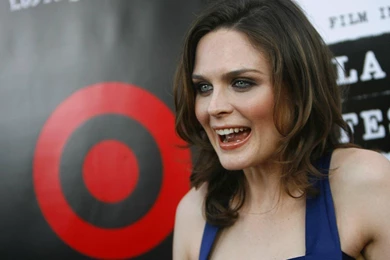 Image Blogs Amazing: Emily Deschanel   Photo Gallery