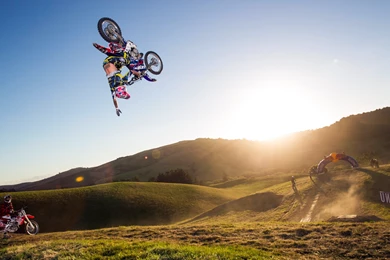 Tyrone Gilks To Attempt 250cc 2 stroke Long Distance Jump Record