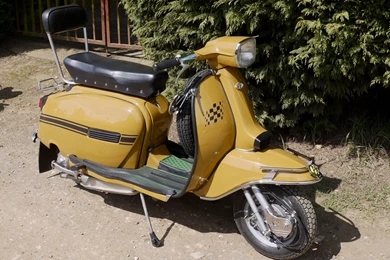 4 Lambretta Scooter HD Wallpapers