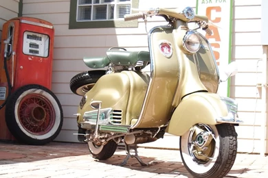 Modern Vespa : Repainting Scooter   How Much Paint?