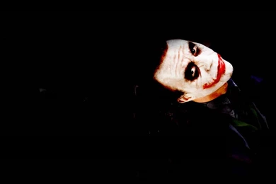 ZOOM HD PICS: JOKER FROM THE MOVIE THE DARK KNIGHT, BATMAN