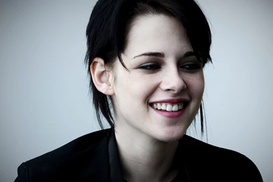 Download Free Kristen Stewart Cute Smile