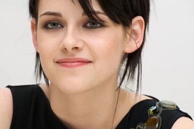 Kristen Stewart Photo, Pics, Wallpapers   Photo