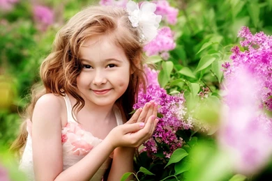 Children_girl_flirt_smile 1920x1080.jpg