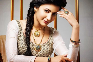 Download Free Cute Shruti Hassan Hdwallpapers
