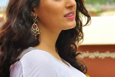 Chirutha Movie Hd Wallpapers