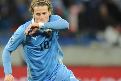 110654d1340605354 diego forlan diego forlan photo.jpg