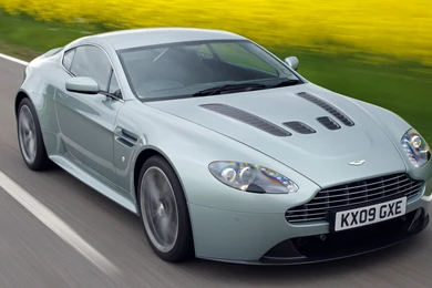 2004 Aston Martin Vanquish S V12 Wallpapers