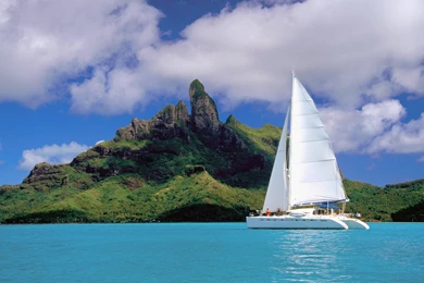 Yacht On The Backgrounds Of The Island In Phuket, Thailand ...