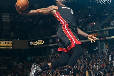 Download Lebron James Iphone Wallpapers For Windows