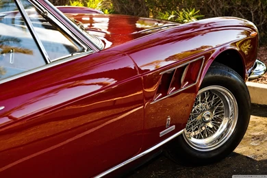 Ferrari 330 GTC HD Widescreen Classic Car Wallpapers