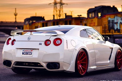 NISSAN GTR R35 WALLPAPER   (