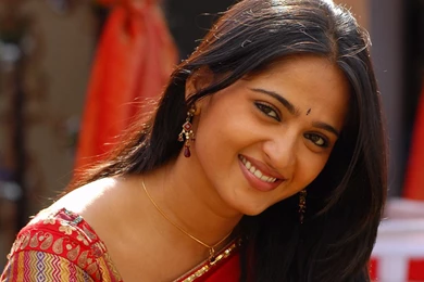 Download South Indian Actress Anushka Shetty Wallpapers 2013 ...